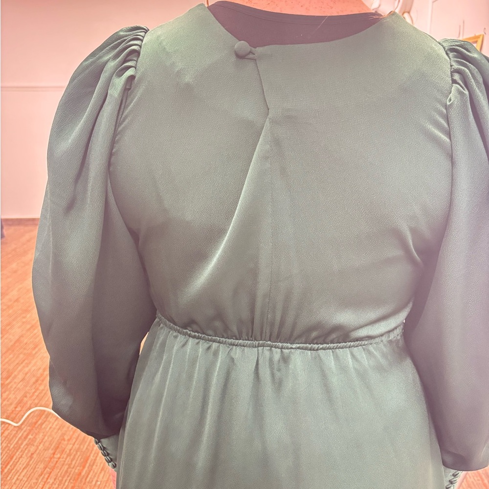 Emerald Green Bishop Sleeve Gown for Weddings - Picture 8 of 8